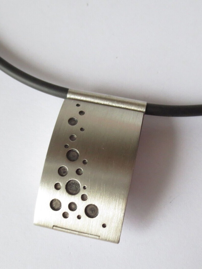 Medaillon · Silber oxidiert