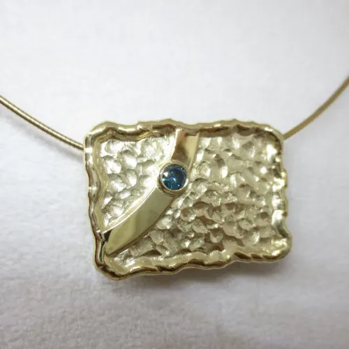 Anhänger Gelbgold mit Brillant Oceanblue