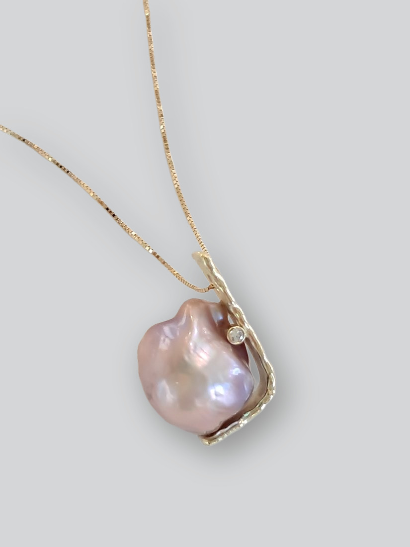 Anhänger · Barockperle mit Brillant
