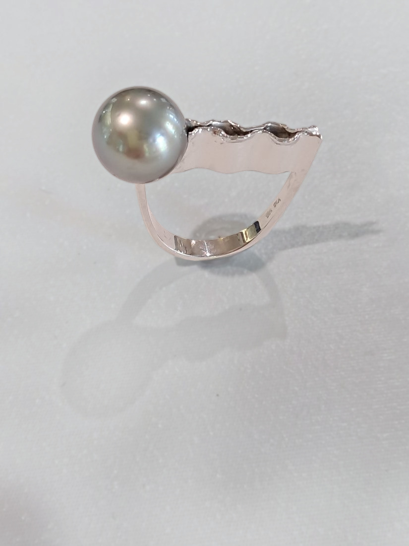 Ring · Weißgold mit Tahitiperle